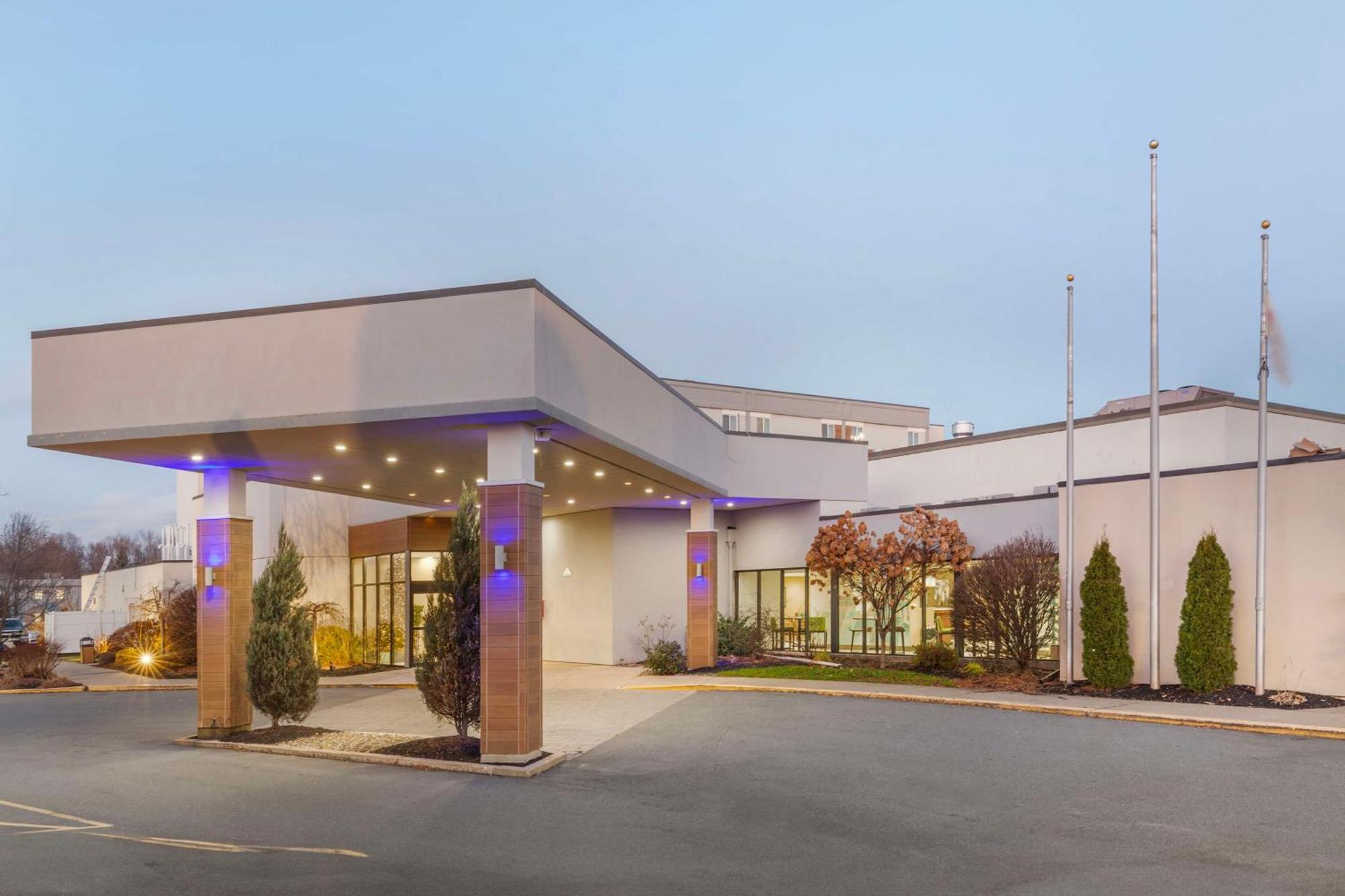 Best Western Plus New Englander Woburn Eksteriør bilde